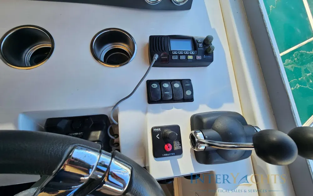 slider 25 Sealine  SC 35