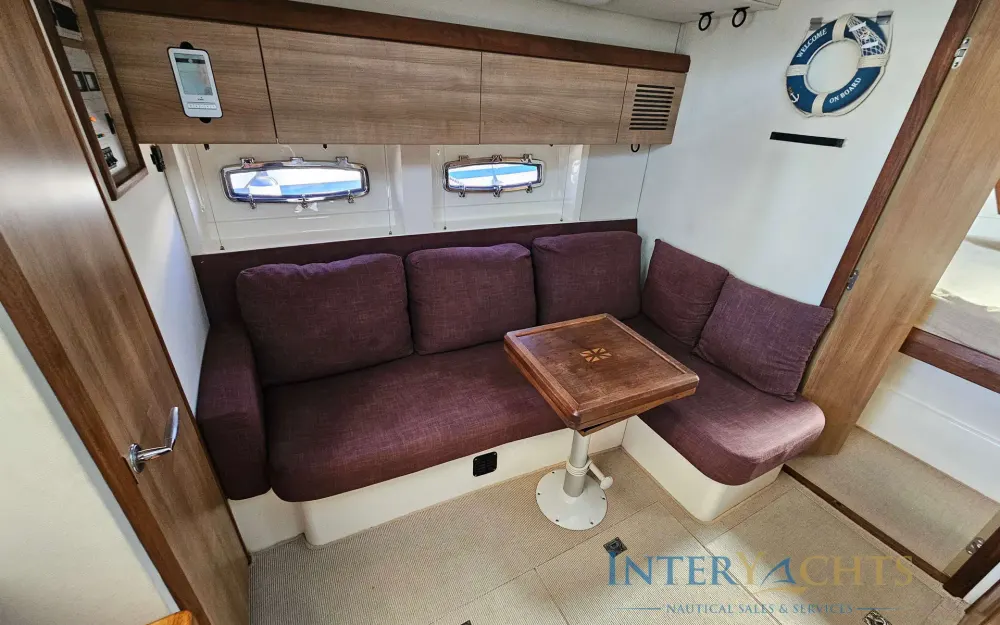 slider 26 Sealine  SC 35