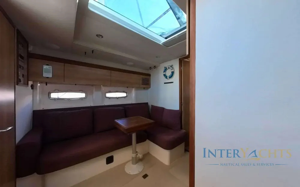 slider 62 Sealine  SC 35