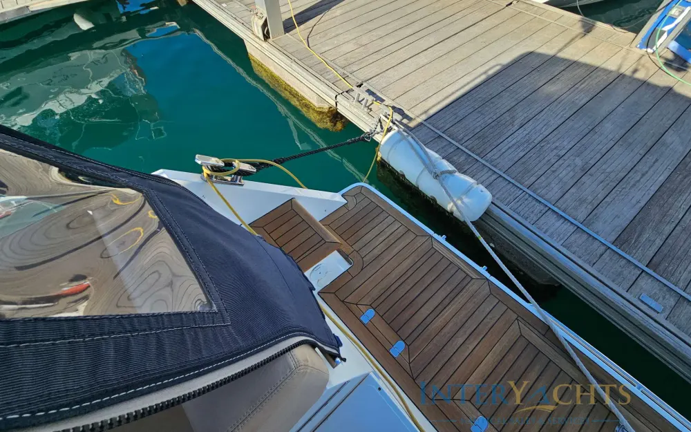 slider 64 Sealine  SC 35
