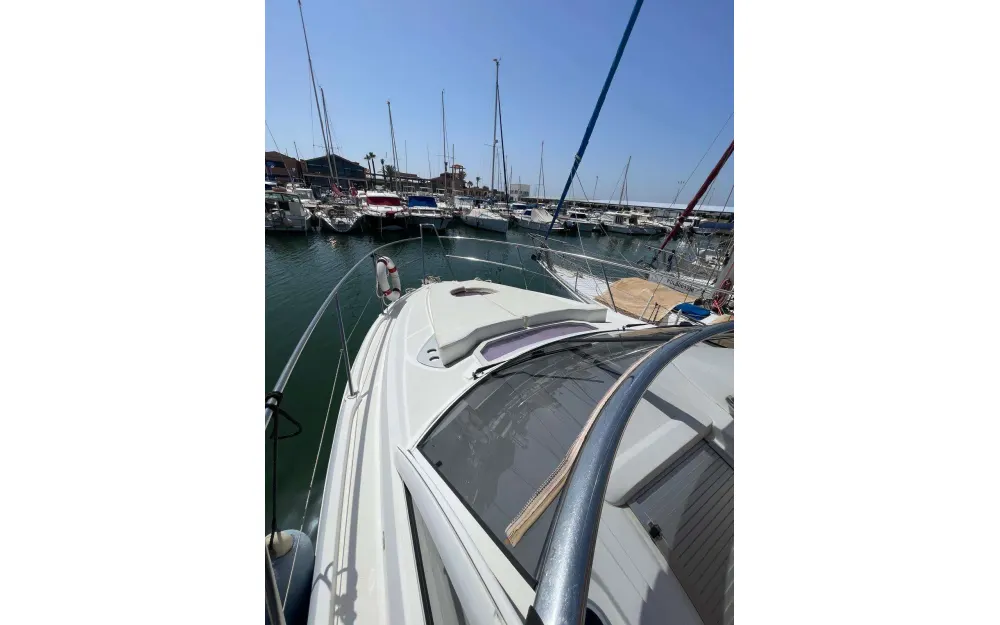 slider 9 Beneteau Monte Carlo 32
