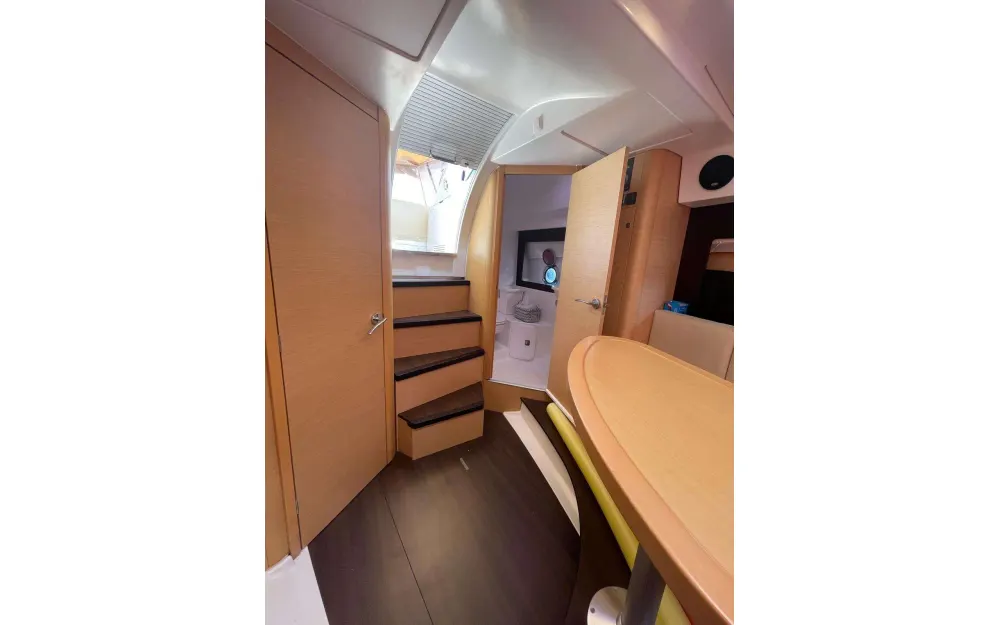 slider 15 Beneteau Monte Carlo 32