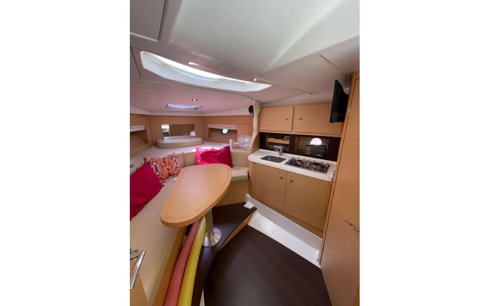 slider 16 Beneteau Monte Carlo 32