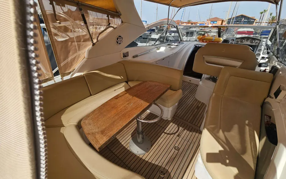 slider 5 Beneteau Monte Carlo 32