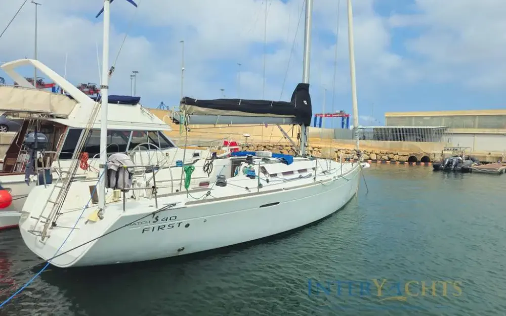 slider 0 Beneteau First 40