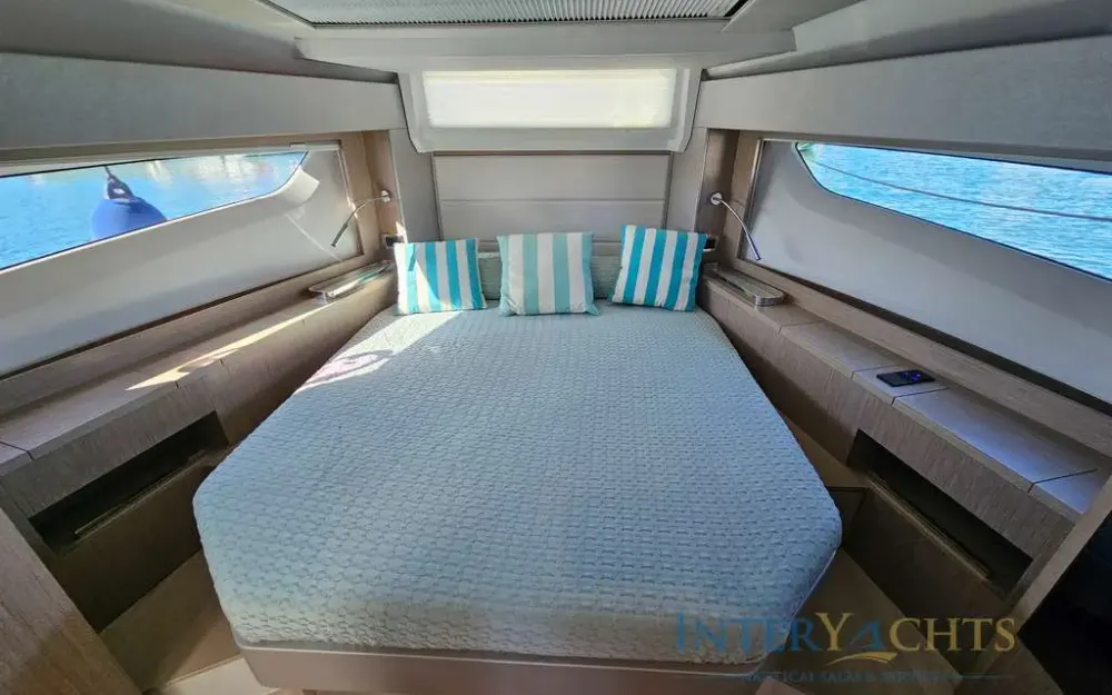 slider 15 Sealine  C390v