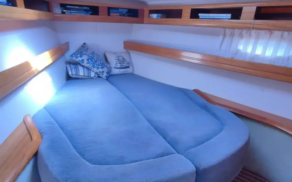 slider 10 Bavaria 42 cruiser