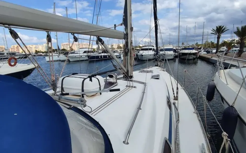 slider 3 Bavaria 42 cruiser