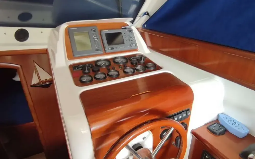 slider 12 Beneteau Antares 10.80 Fly