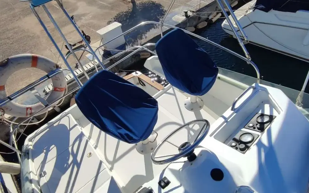 slider 18 Beneteau Antares 10.80 Fly