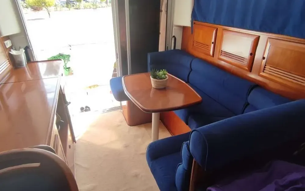 slider 19 Beneteau Antares 10.80 Fly
