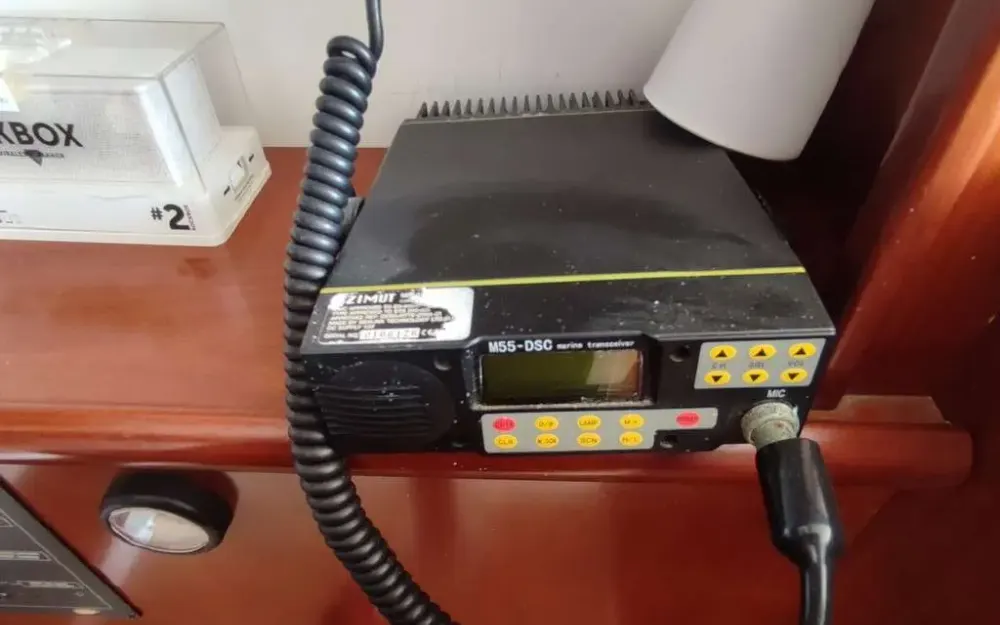 slider 8 Beneteau Antares 10.80 Fly