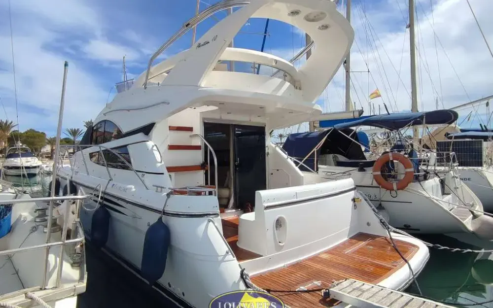 slider 0 Fairline Phantom 40