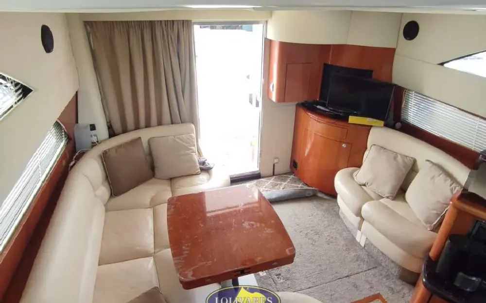 slider 11 Fairline Phantom 40