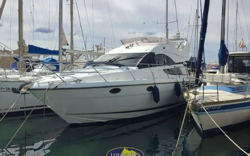 slider 18 Fairline Phantom 40