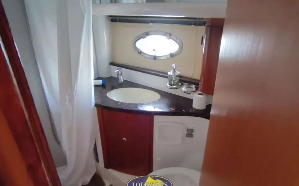 slider 19 Fairline Phantom 40