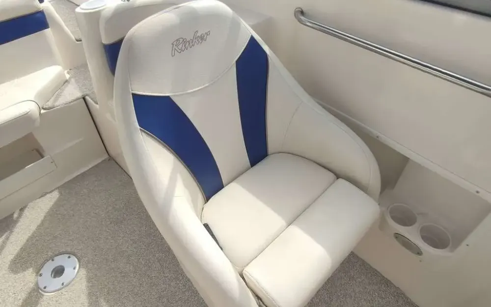 slider 9 Rinker  232 Captiva