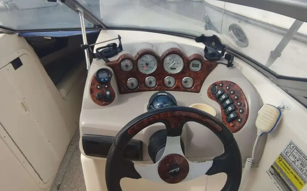 slider 8 Rinker  232 Captiva