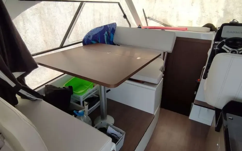 slider 12 Beneteau Antares Serie 9