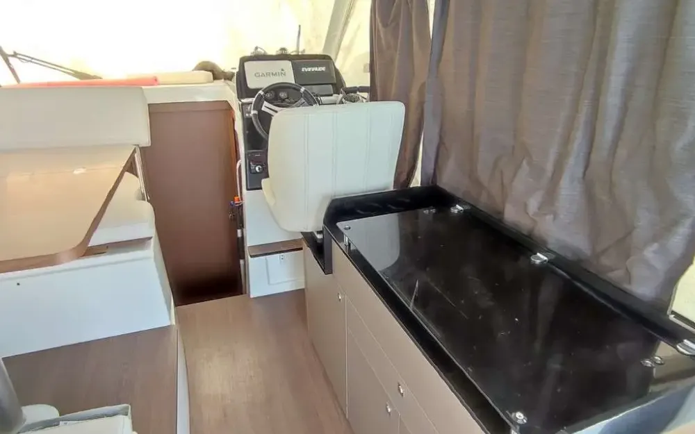 slider 2 Beneteau Antares Serie 9
