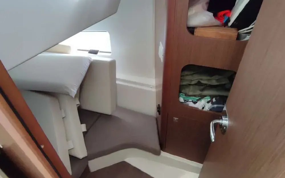 slider 4 Beneteau Antares Serie 9