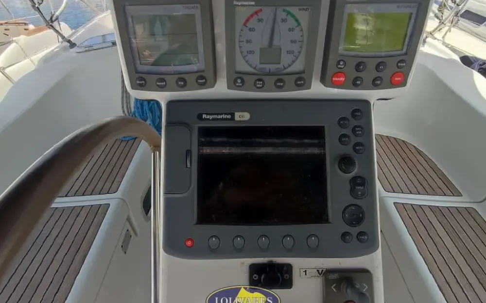 slider 9 Beneteau Oceanis 423