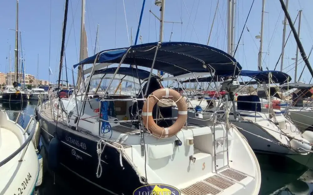 slider 12 Beneteau Oceanis 423