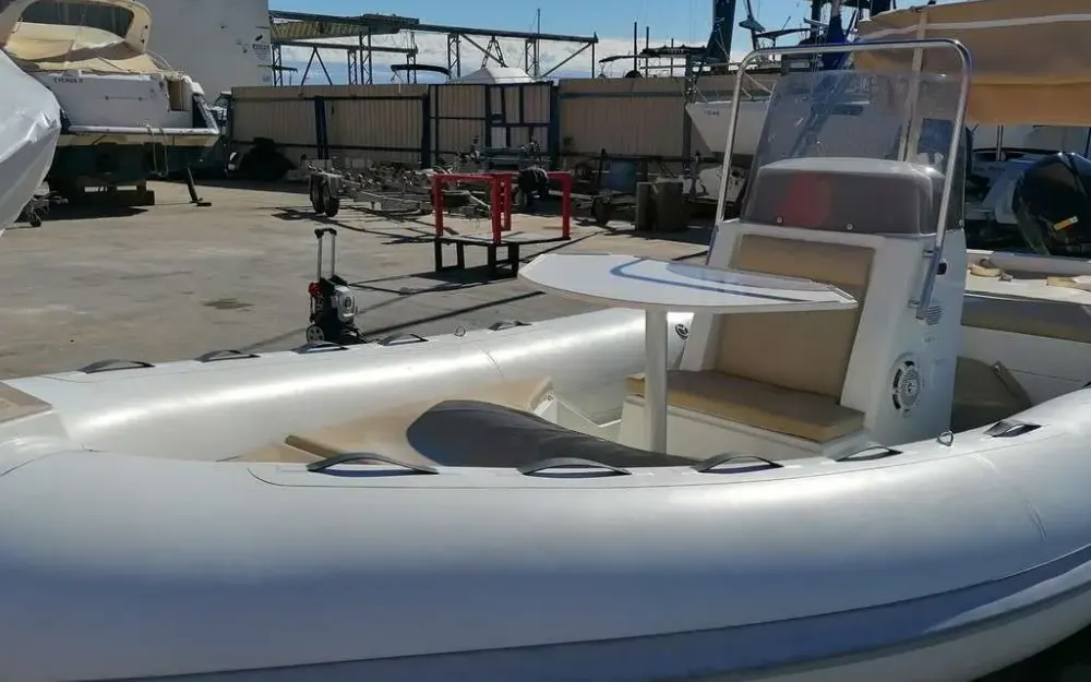 slider 6 Sand Boats G20