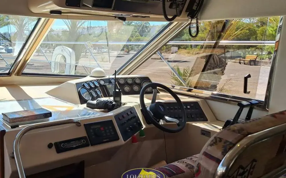 slider 6 Fairline  43 Fly