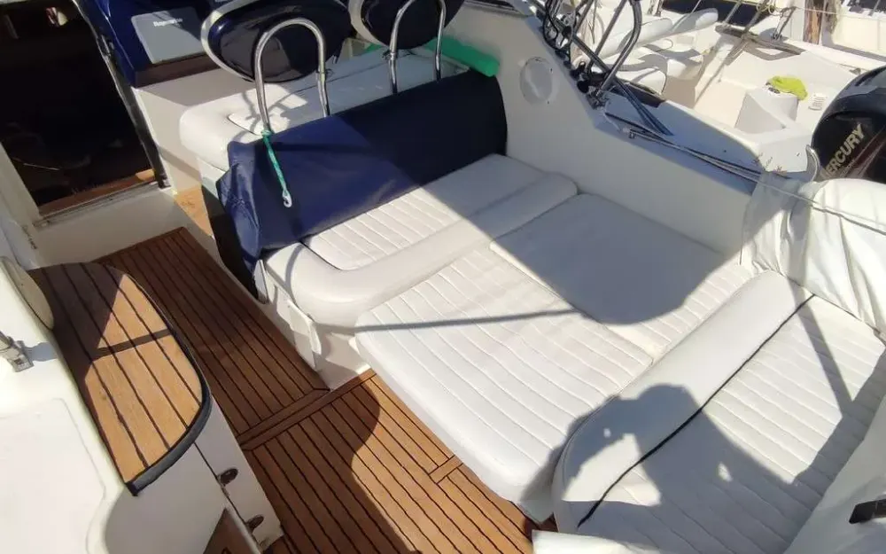 slider 8 Sealine  S 23