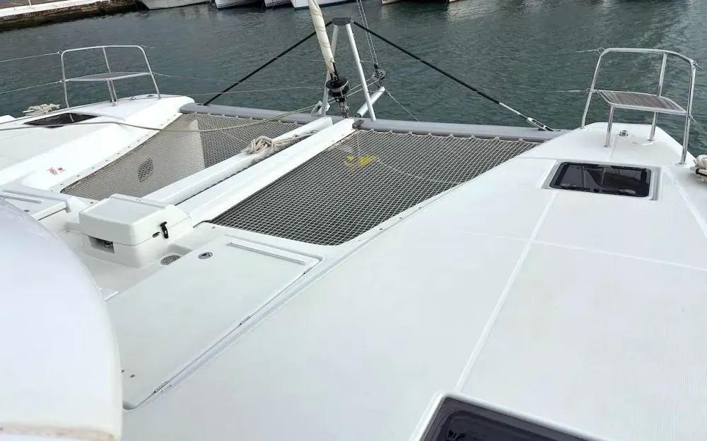 slider 10 Lagoon  46