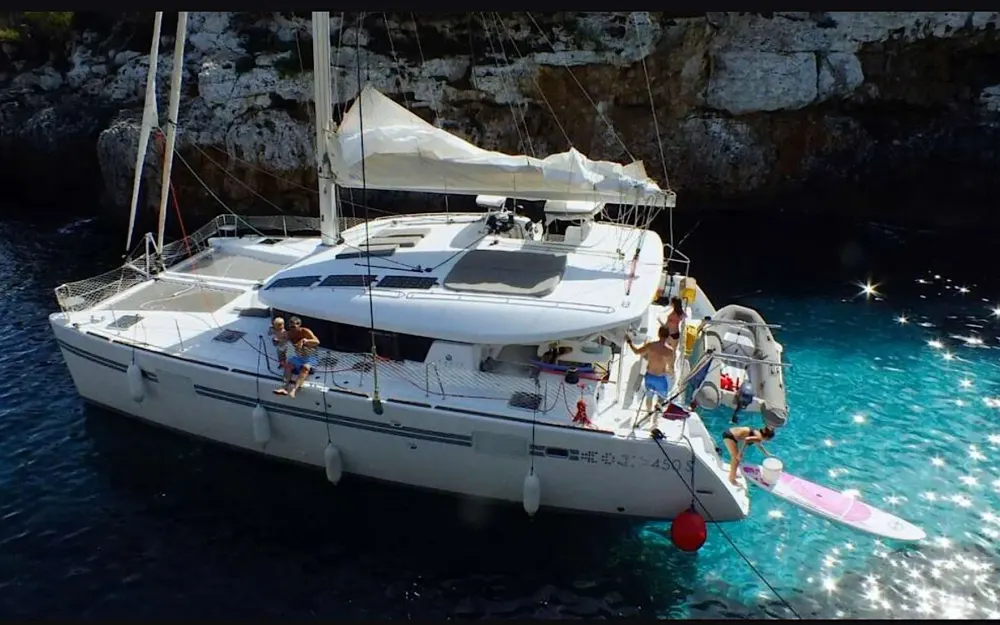 slider 4 Lagoon  450 Sport Top