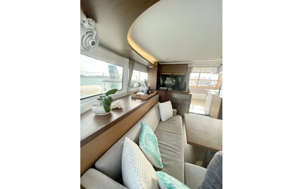 slider 23 Lagoon  46