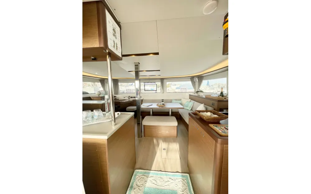 slider 24 Lagoon  46
