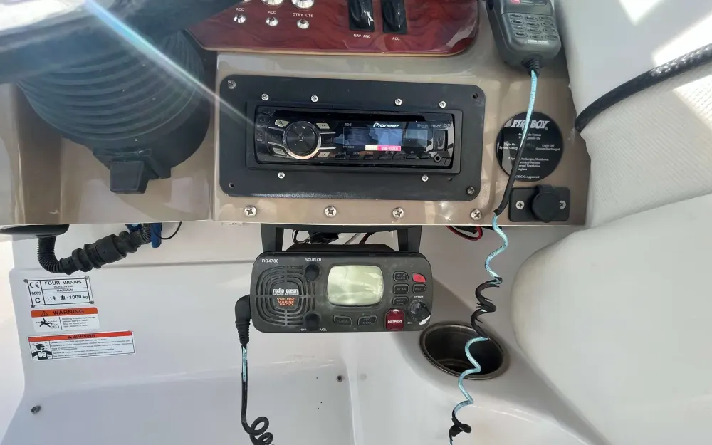 slider 3 Four Winns Horizon 260