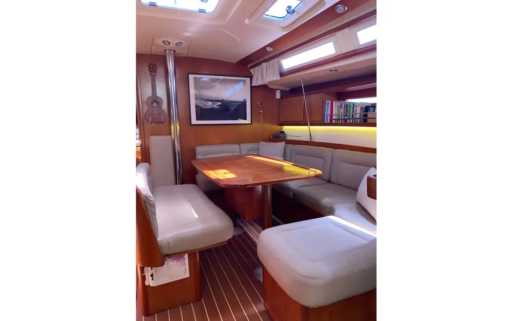slider 38 Dufour  425