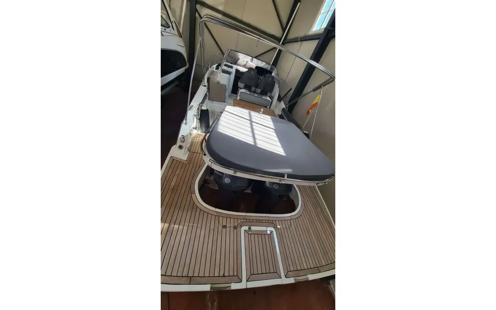slider 4 Jeanneau Cap Camarat 9.0 WA