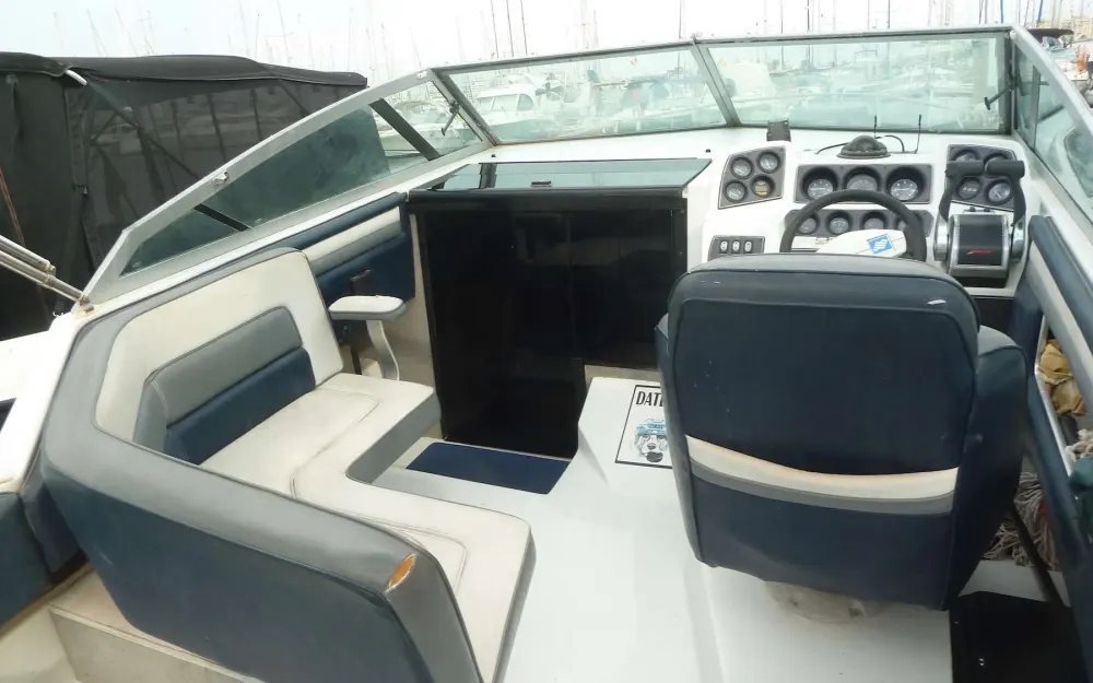 slider 15 Four Winns Vista 245