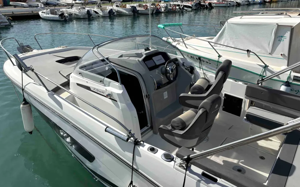 slider 3 Jeanneau Cap Camarat 7.5 WA Serie 2