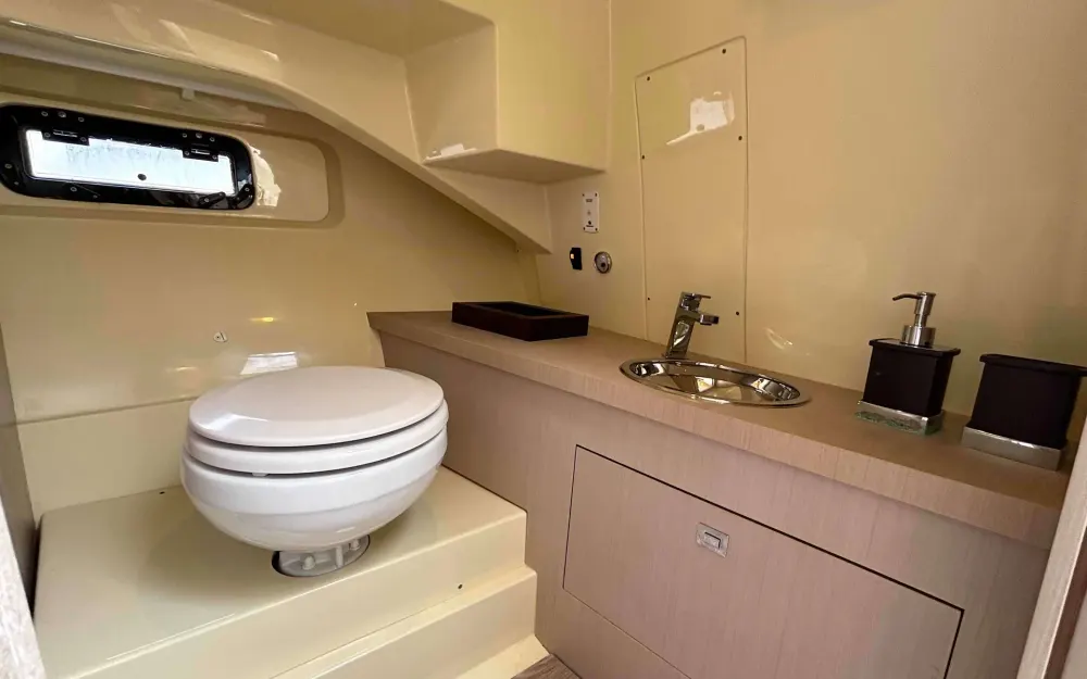 slider 23 Invictus  280 GT
