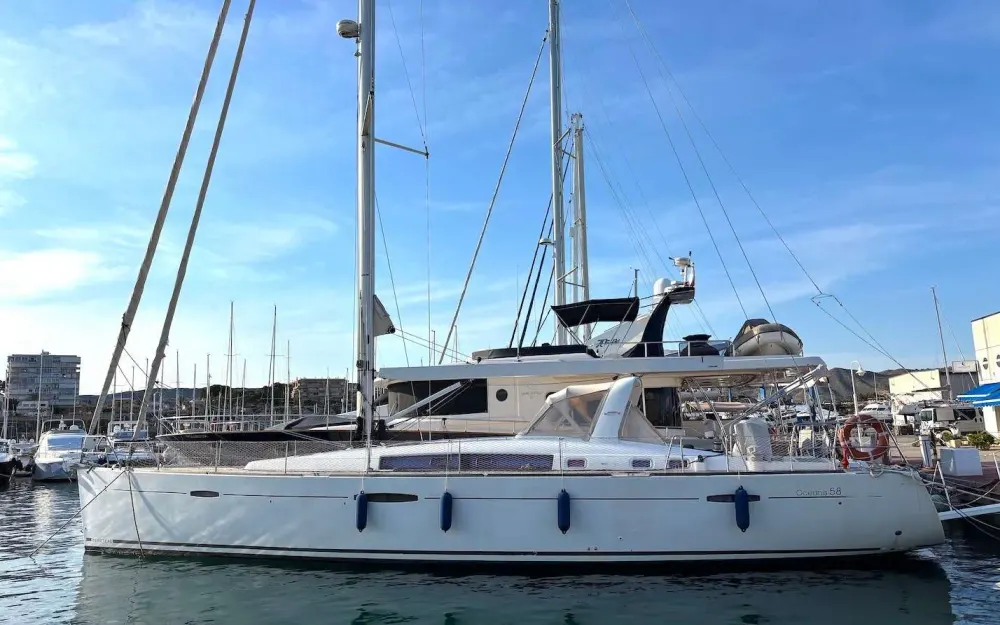 slider 0 Beneteau Oceanis 58
