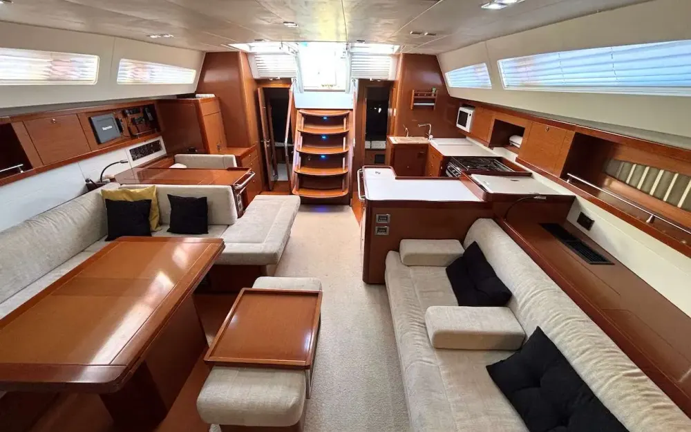 slider 20 Beneteau Oceanis 58