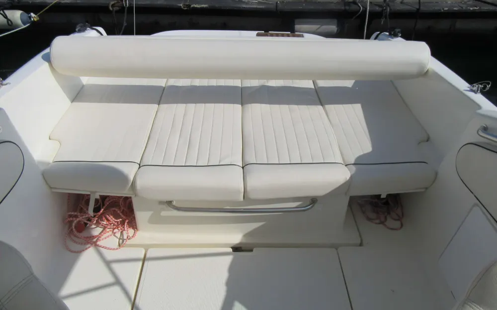 slider 15 Jeanneau Leader 705