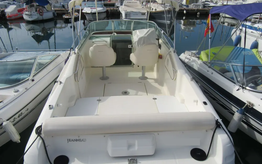 slider 4 Jeanneau Leader 705