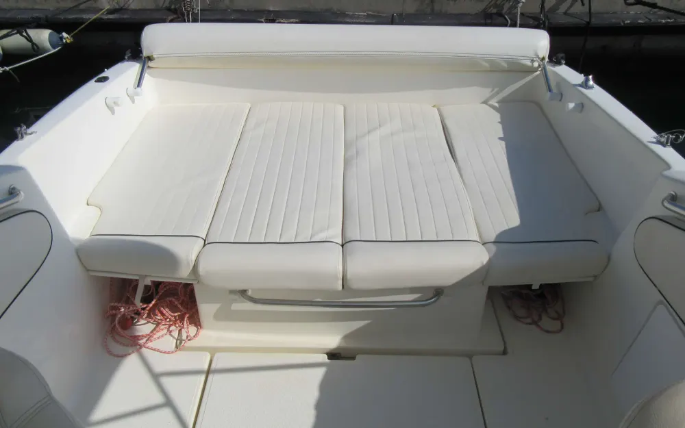 slider 6 Jeanneau Leader 705
