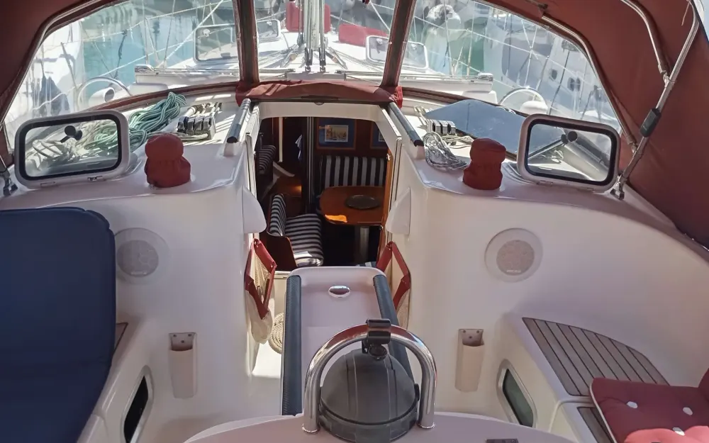 slider 1 Beneteau Oceanis 411 Clipper
