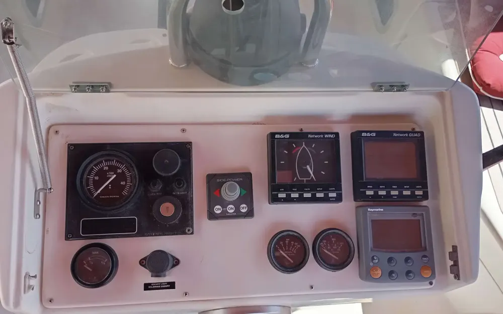 slider 2 Beneteau Oceanis 411 Clipper