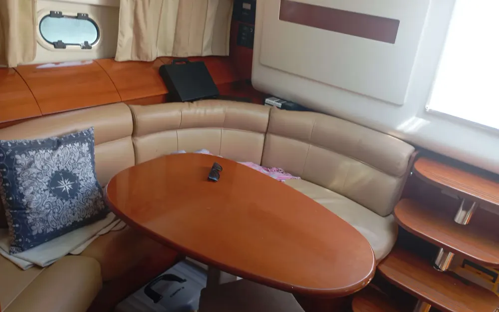 slider 9 Jeanneau Prestige 34 Open