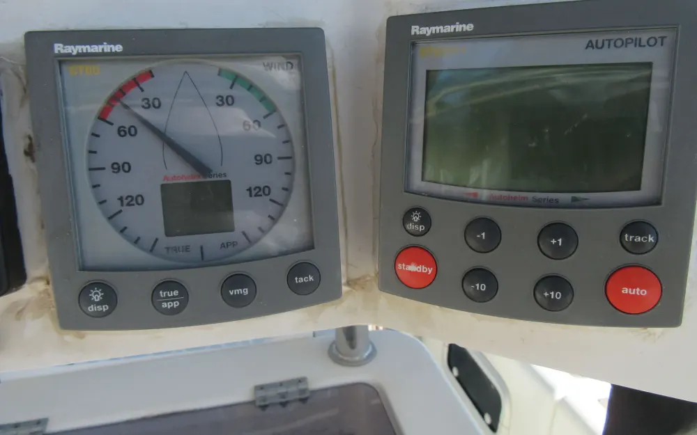 slider 23 Beneteau Oceanis 400