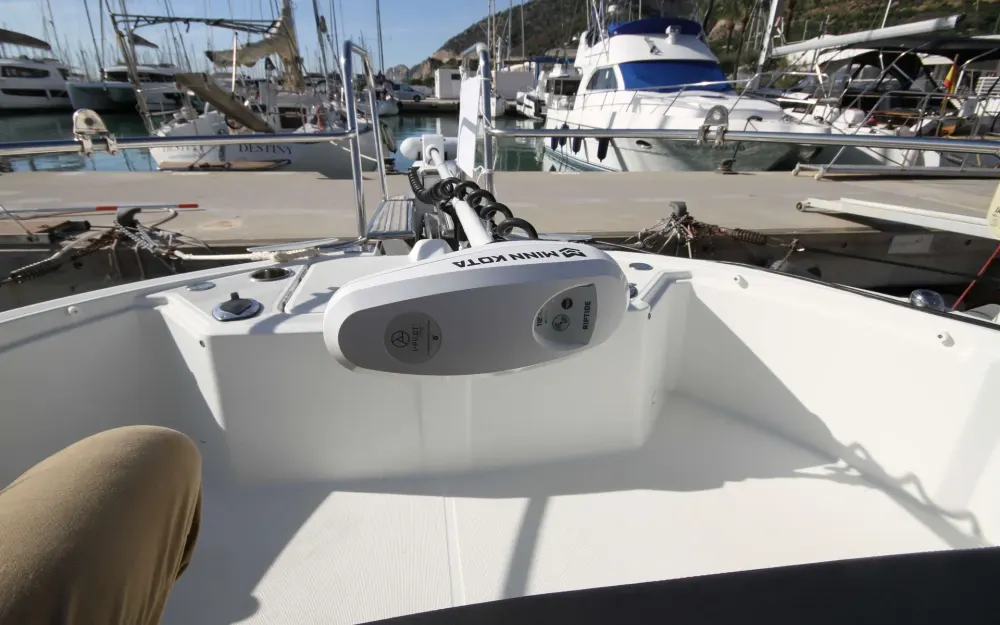 slider 2 Beneteau Barracuda 9